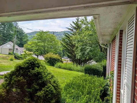 49 Kingstown Lane Hot Springs VA 24445