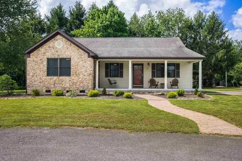 66 Denoncourt Lane Stuarts Draft VA 24477