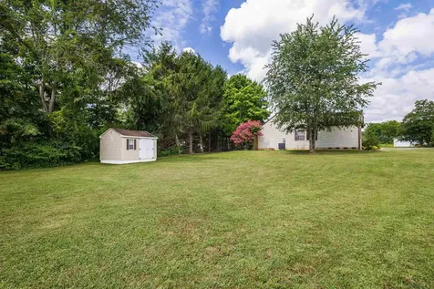 66 Denoncourt Lane Stuarts Draft VA 24477
