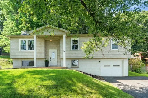 697 Alextine Drive Staunton VA 24401