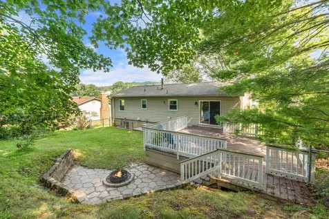 697 Alextine Drive Staunton VA 24401