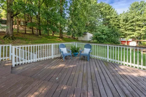 697 Alextine Drive Staunton VA 24401