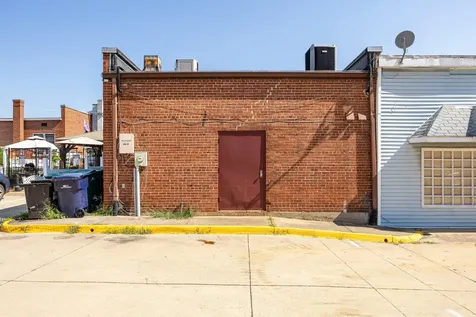 30 Main Street E Luray VA 22835