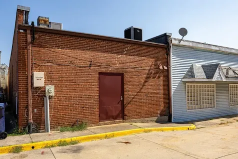 30 Main Street E Luray VA 22835