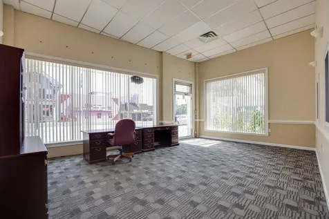 30 Main Street E Luray VA 22835