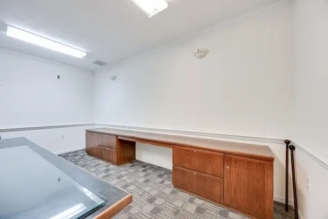 30 Main Street E Luray VA 22835
