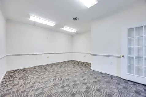 30 Main Street E Luray VA 22835