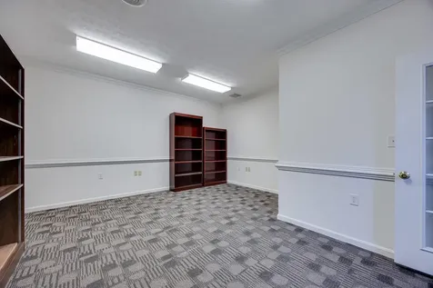 30 Main Street E Luray VA 22835