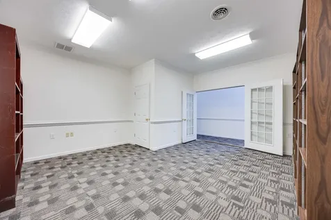 30 Main Street E Luray VA 22835
