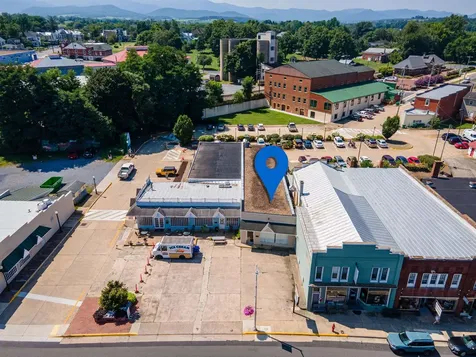 30 Main Street E Luray VA 22835