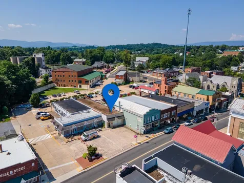 30 Main Street E Luray VA 22835