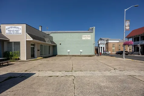 30 Main Street E Luray VA 22835