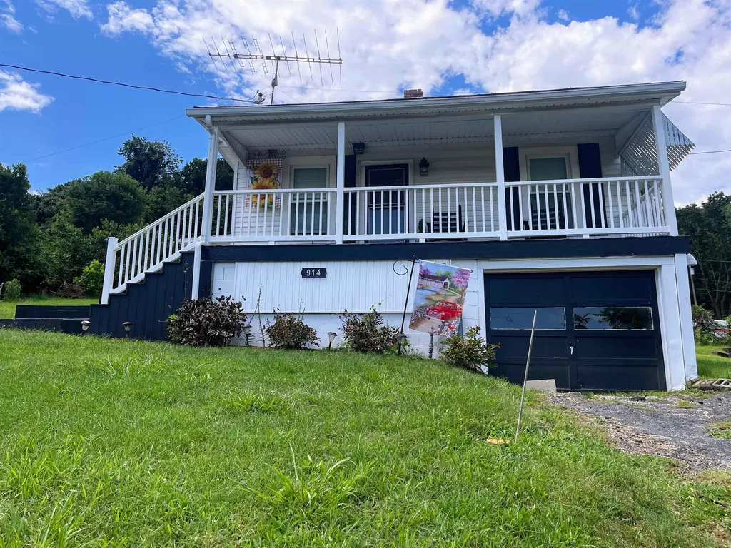 914 Alta Street Staunton VA 24401