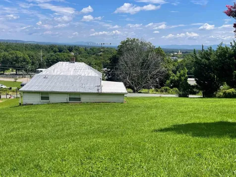 914 Alta Street Staunton VA 24401
