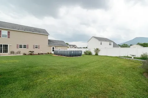 535 Biltmore Drive Mcgaheysville VA 22840