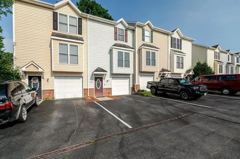 2386 King Arthurs Court Harrisonburg VA 22801
