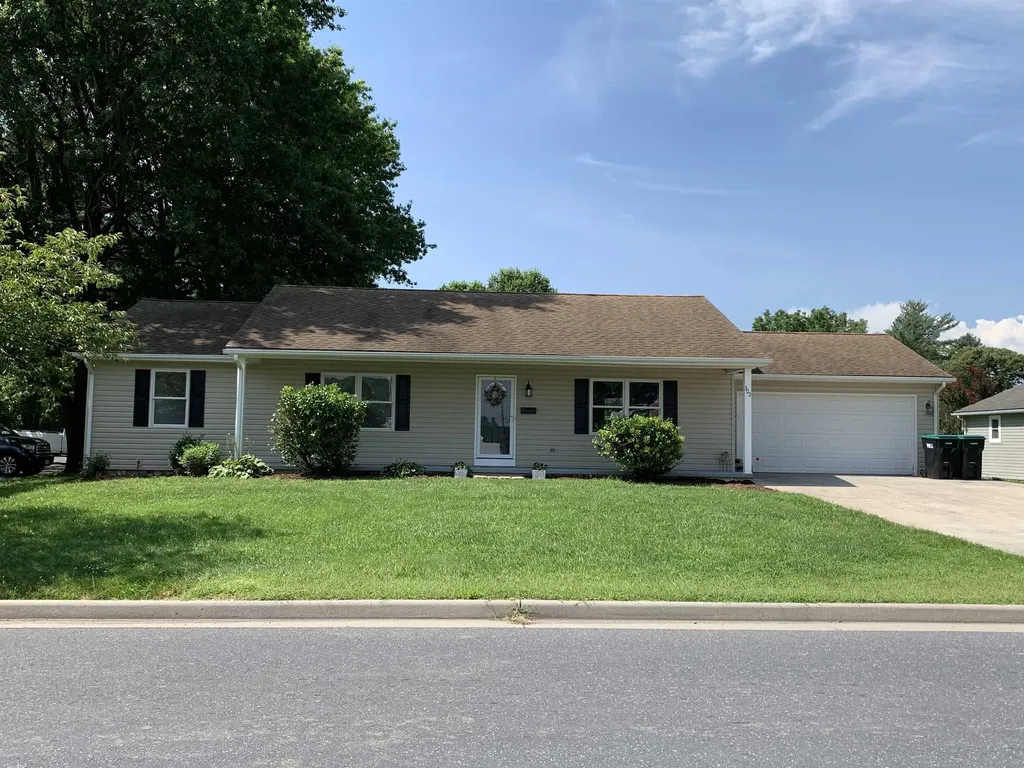 302 North River Road Bridgewater VA 22812