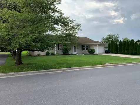 302 North River Road Bridgewater VA 22812