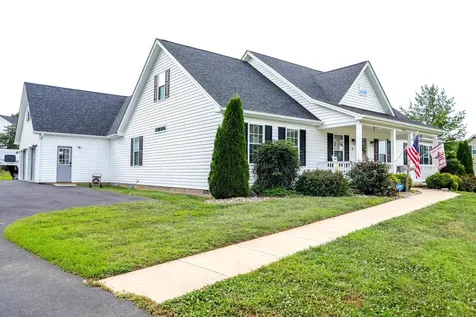 194 Kiddsville Road Fishersville VA 22939