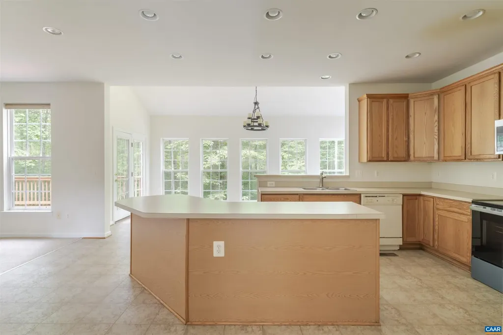 164 Peregrine Place Louisa VA 23093