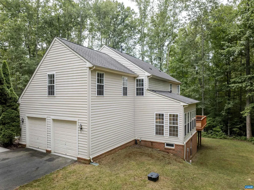 164 Peregrine Place Louisa VA 23093