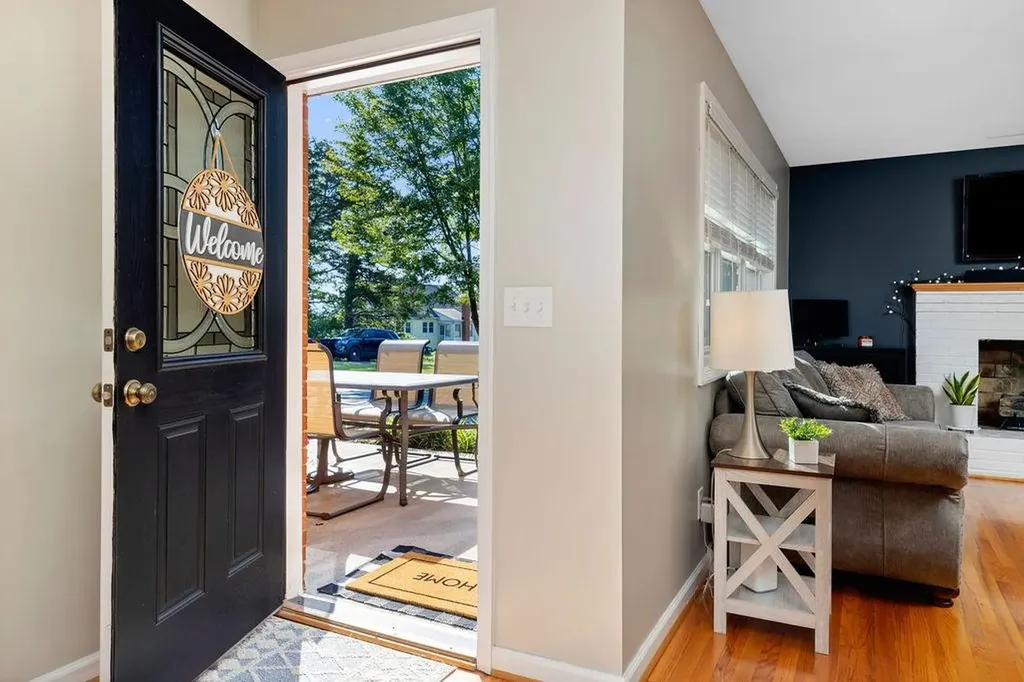 43 Walnut Street Fishersville VA 22939