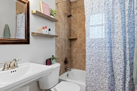 43 Walnut Street Fishersville VA 22939