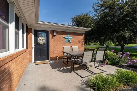 43 Walnut Street Fishersville VA 22939