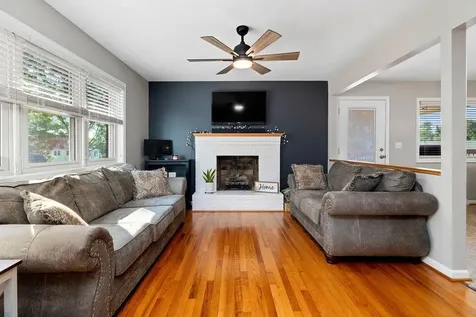 43 Walnut Street Fishersville VA 22939