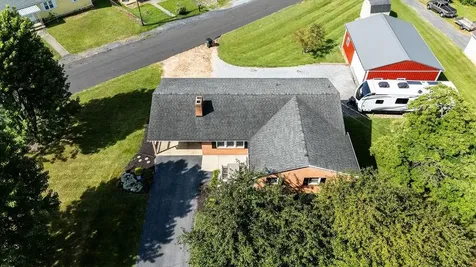 43 Walnut Street Fishersville VA 22939