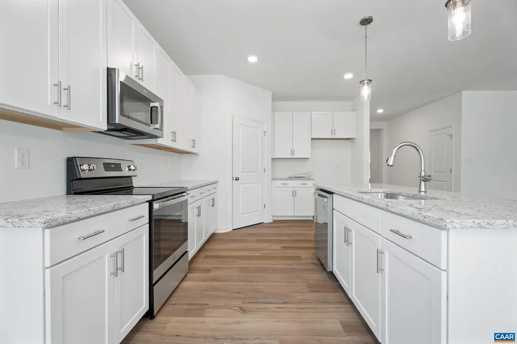 354 Glenmore Lane Keswick VA 22947