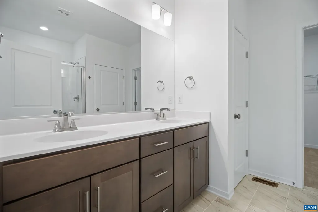 354 Glenmore Lane Keswick VA 22947