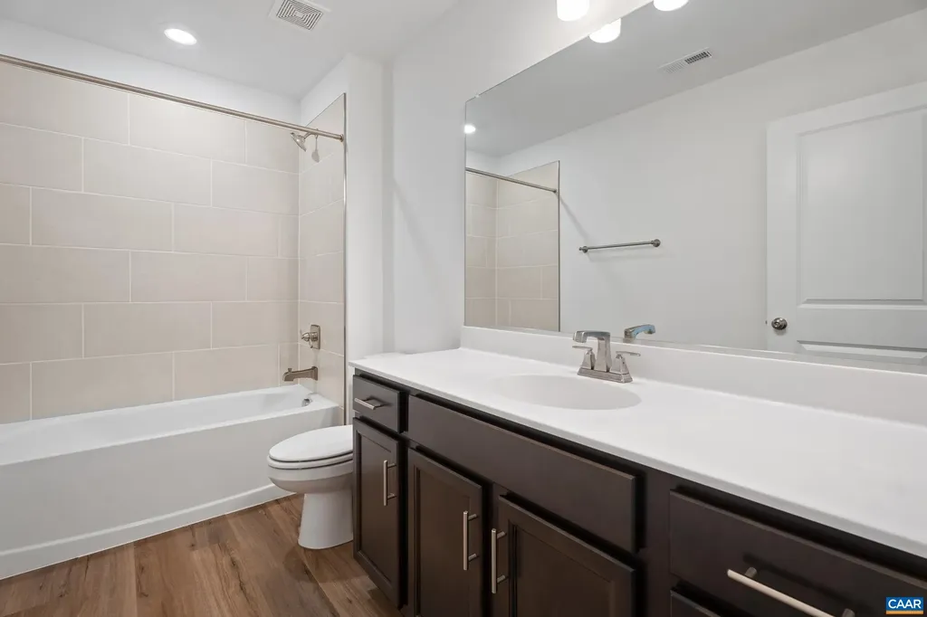 354 Glenmore Lane Keswick VA 22947