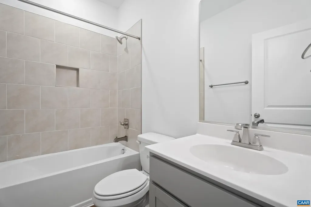 354 Glenmore Lane Keswick VA 22947