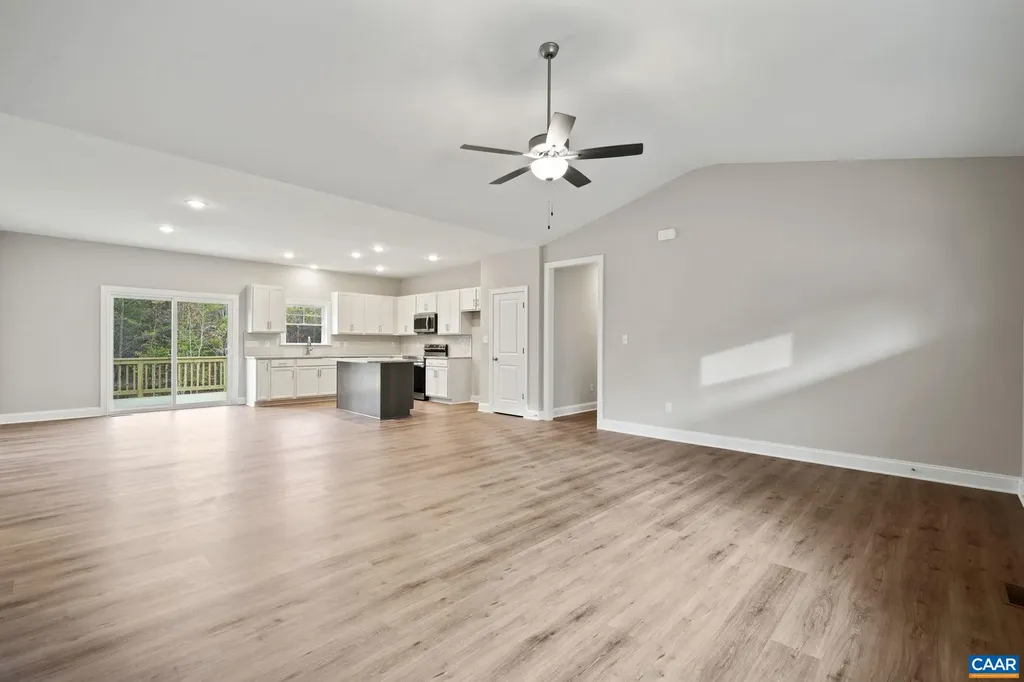 371 Glenmore Lane Keswick VA 22947