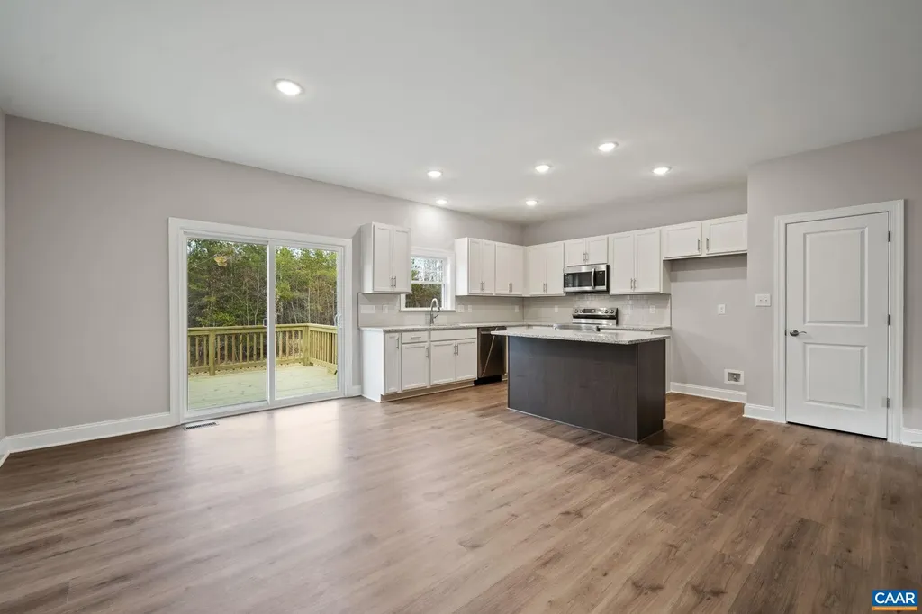 371 Glenmore Lane Keswick VA 22947