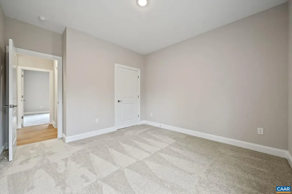 371 Glenmore Lane Keswick VA 22947