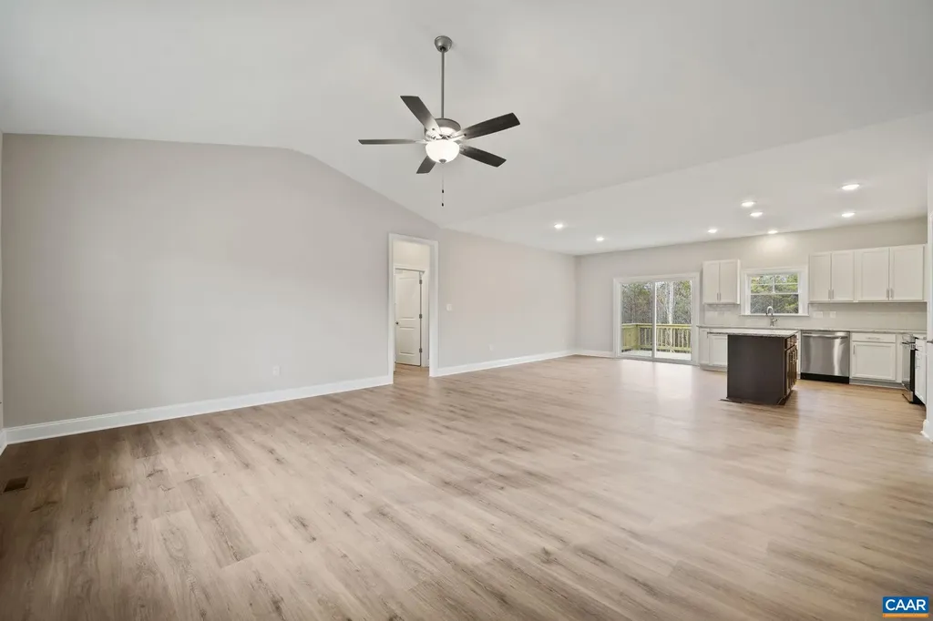 371 Glenmore Lane Keswick VA 22947