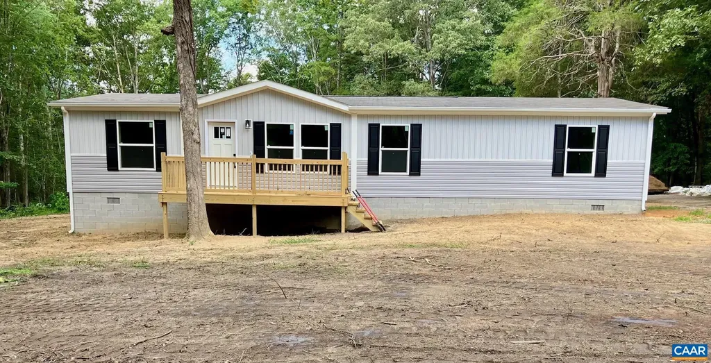 145 Walnut Shade Road Louisa VA 23093