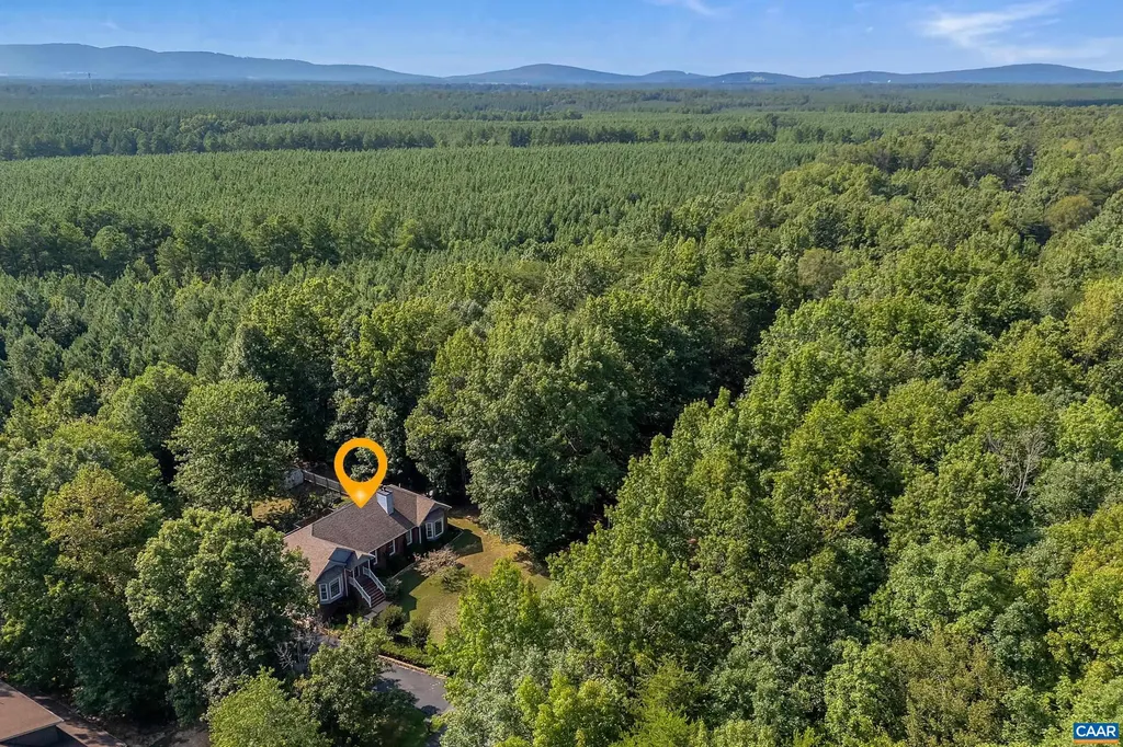 114 Pebble Beach Drive W Gordonsville VA 22942