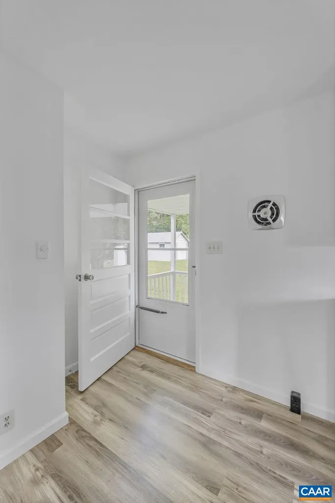 12395 Constitution Route S Scottsville VA 24590