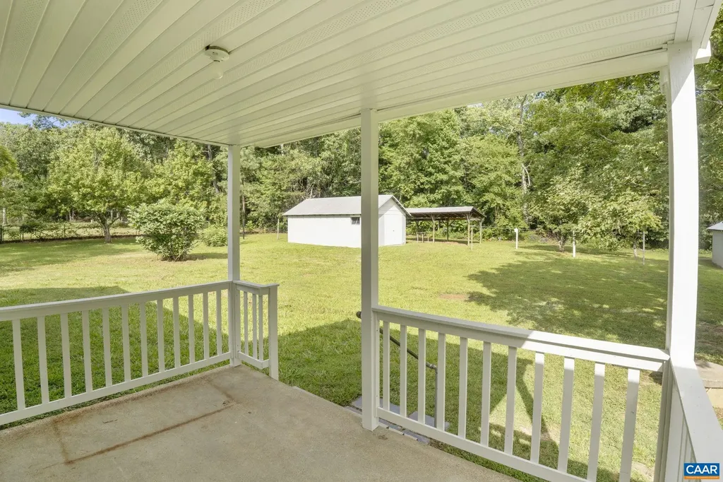 12395 Constitution Route S Scottsville VA 24590