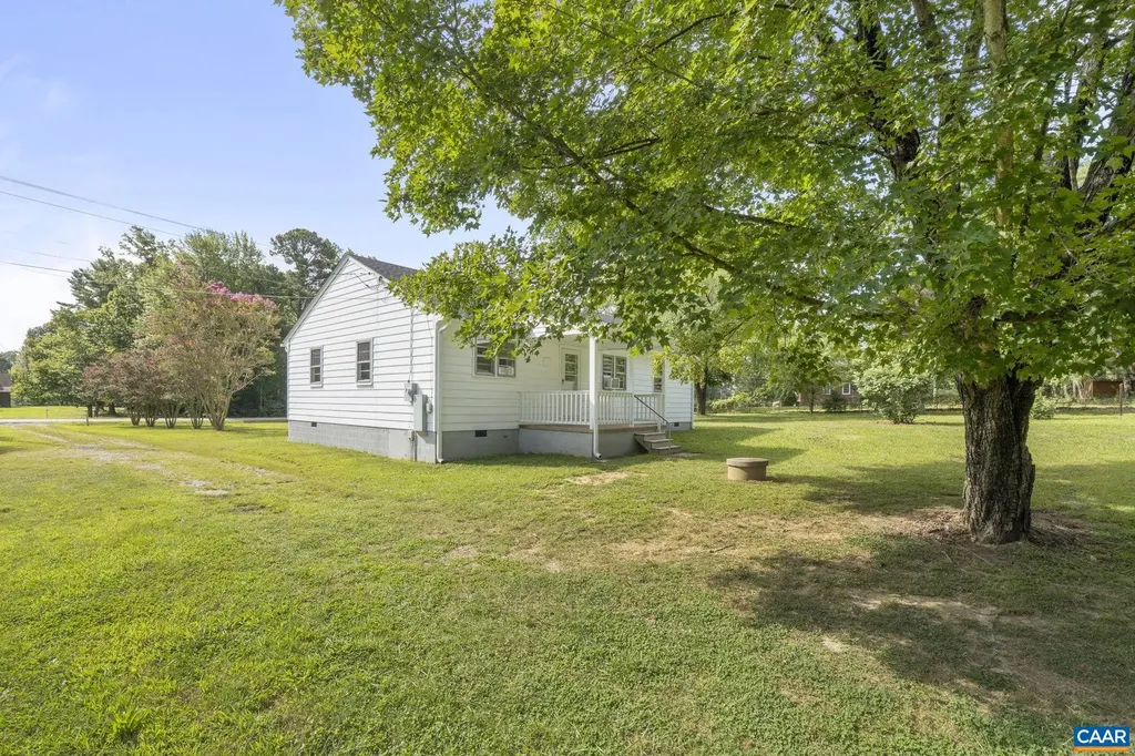12395 Constitution Route S Scottsville VA 24590