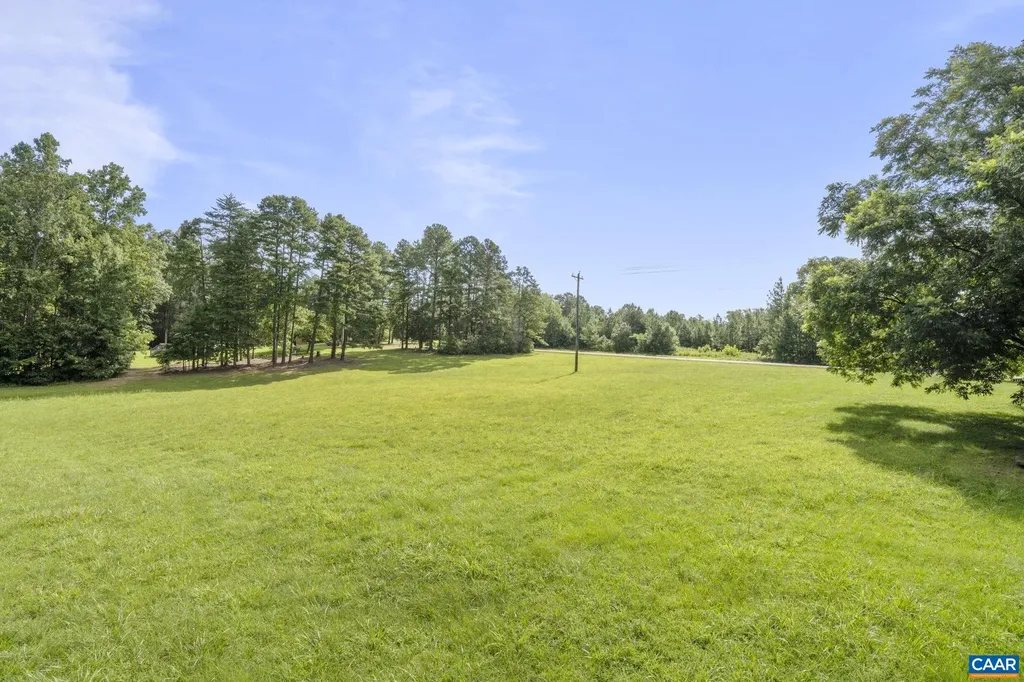 12395 Constitution Route S Scottsville VA 24590