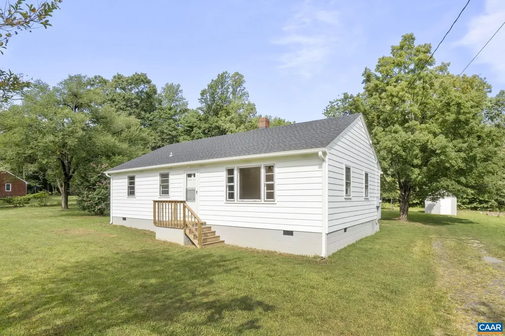 12395 Constitution Route S Scottsville VA 24590