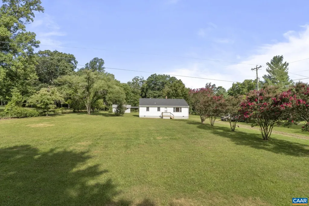 12395 Constitution Route S Scottsville VA 24590