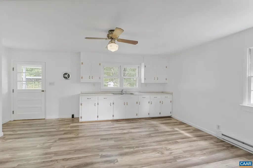 12395 Constitution Route S Scottsville VA 24590