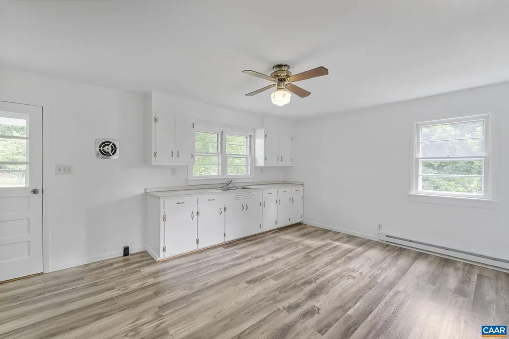 12395 Constitution Route S Scottsville VA 24590