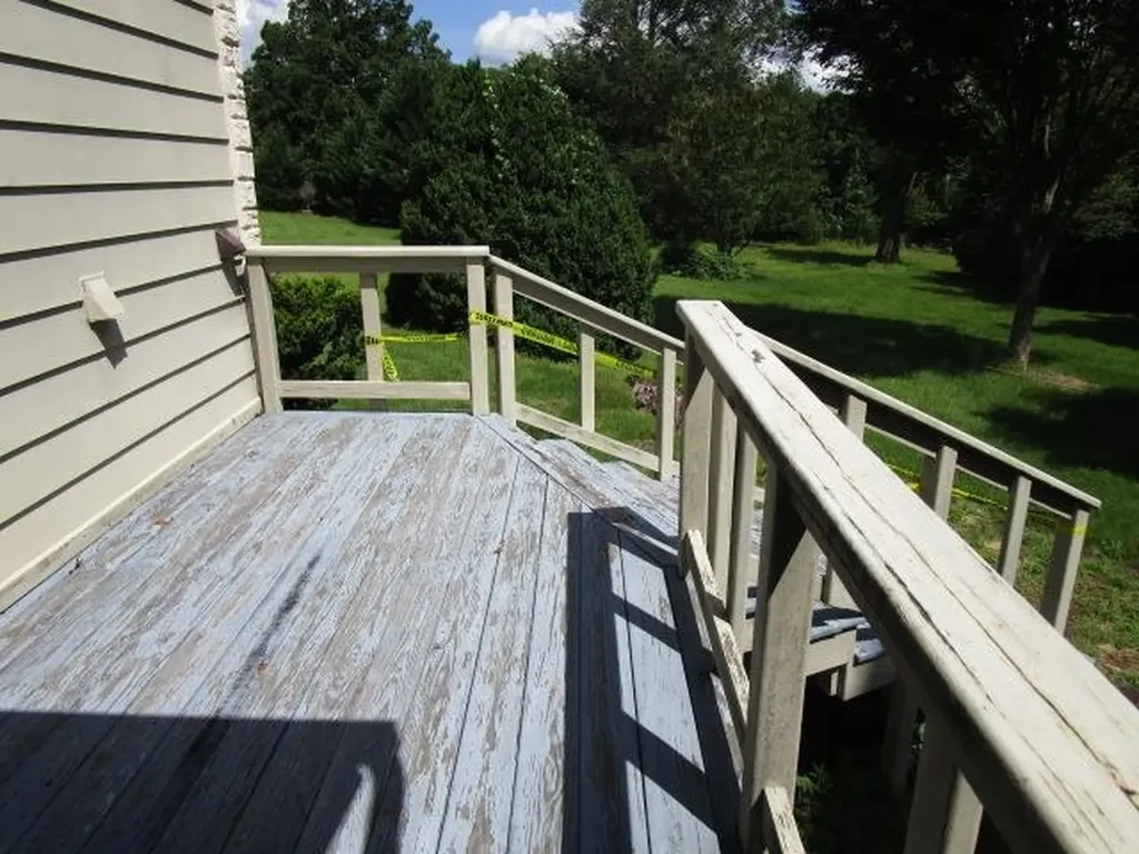 37 Oak Grove Lane Nellysford VA 22958