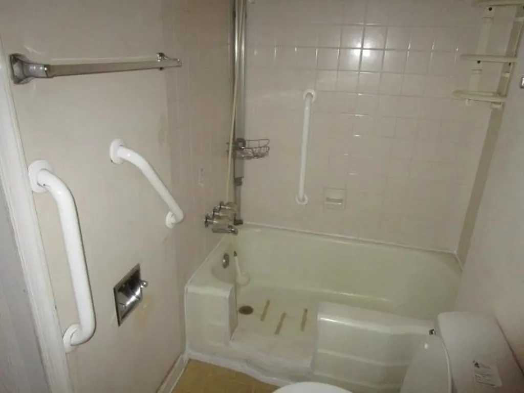 37 Oak Grove Lane Nellysford VA 22958